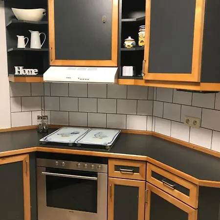 Apartamento Zum Burgblick Burg Reuland Exterior foto