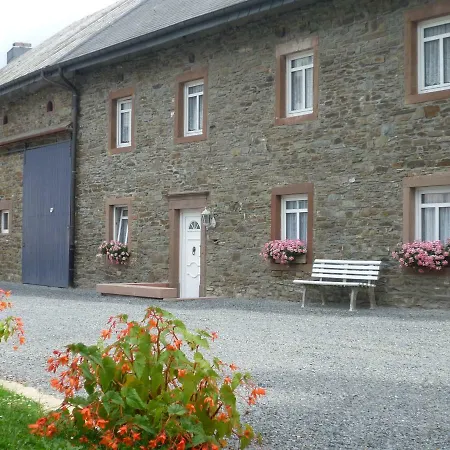 Apartamento Zum Burgblick Burg Reuland Exterior foto